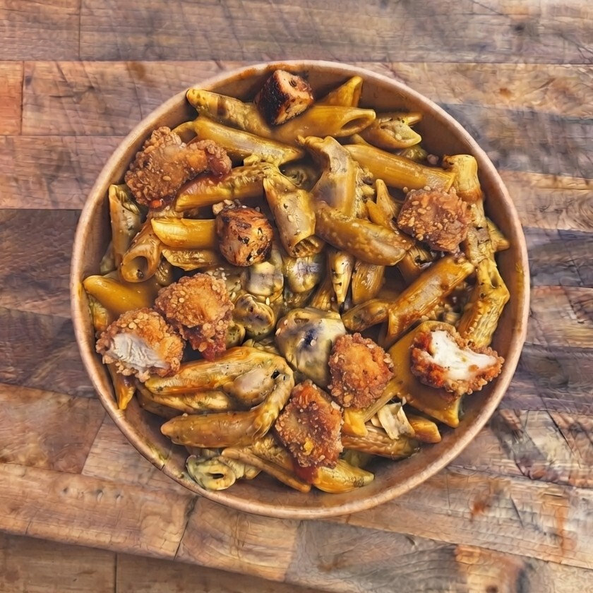 Çıtır Tavuklu Salçalı Penne
