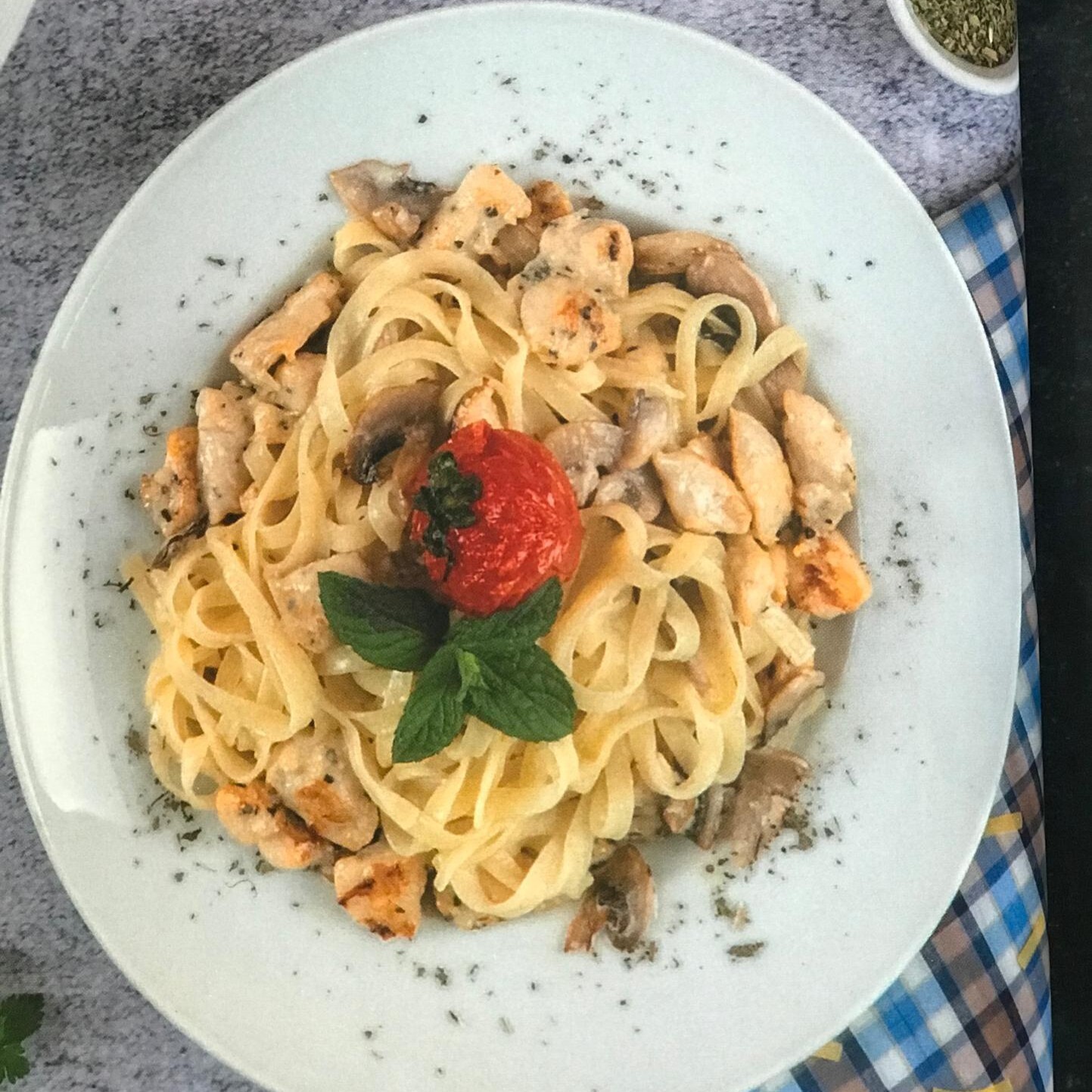 Tagliatelle Alfredo Chicken