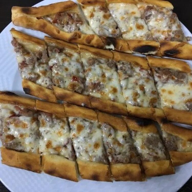 Bıçak Arası (Kuşbaşılı & Patlıcanlı & kaşarlı) Pide