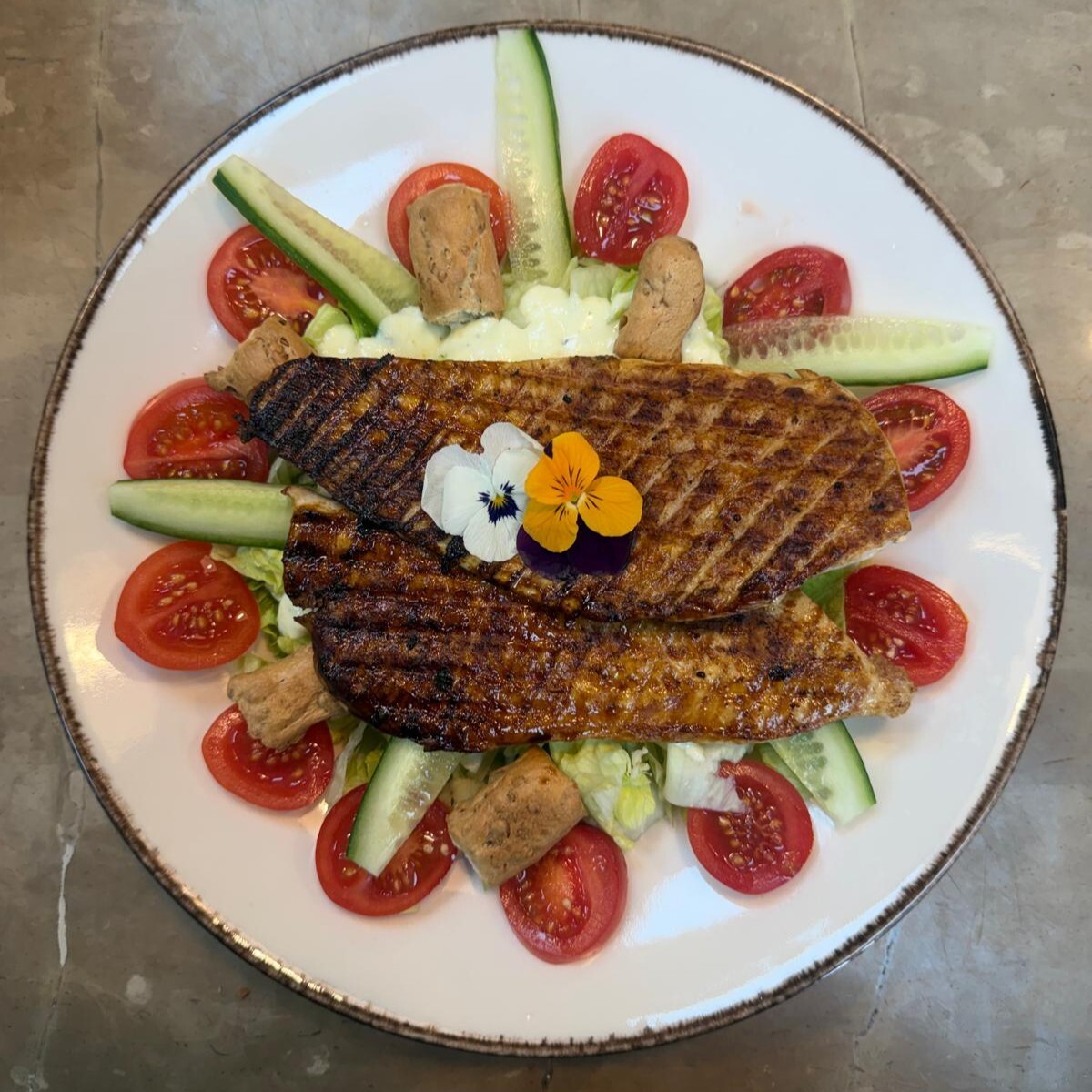 Sezar Salata