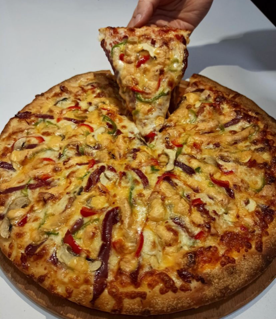 Pastırmalı Cheddarlı Efsana Pizza(Orta boy)