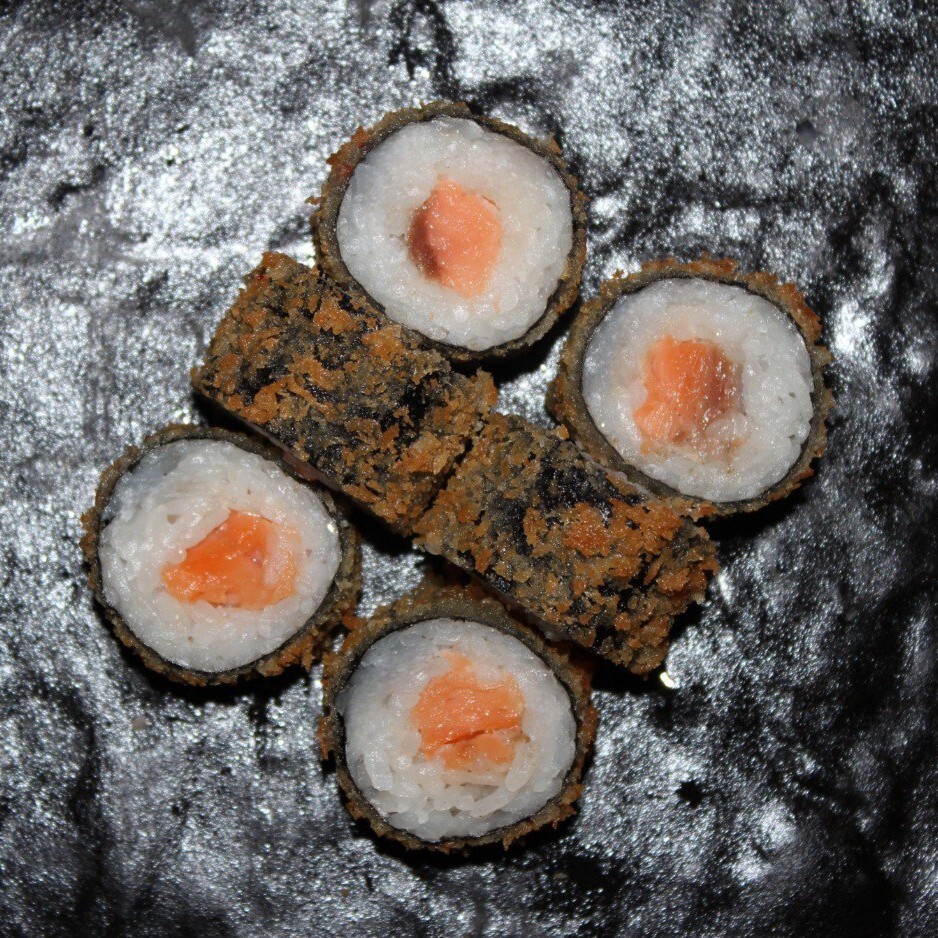 Sake Tempura Maki