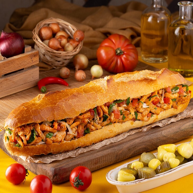 Large Somun Ekmek Arası Tavuk Tantuni