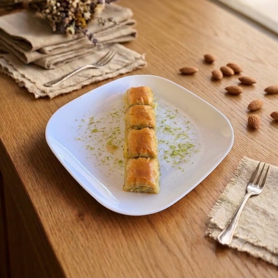 Özel Fıstıklı Baklava (1 Porsiyon)