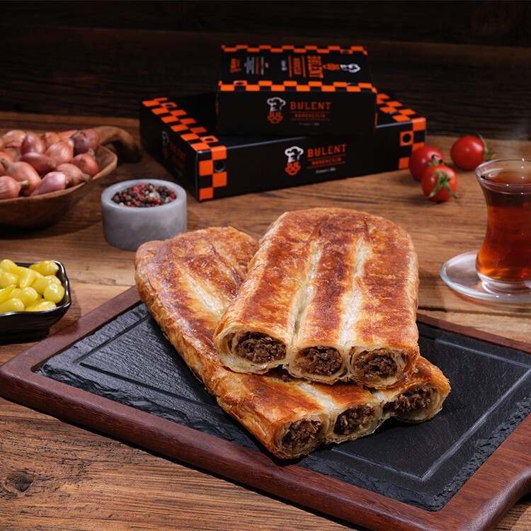 Bülent Börek Kıymalı Kol Böreği (1 kg.)