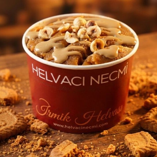 Lotus Bisküvili İrmik Helvası Dondurmalı (200 cc)