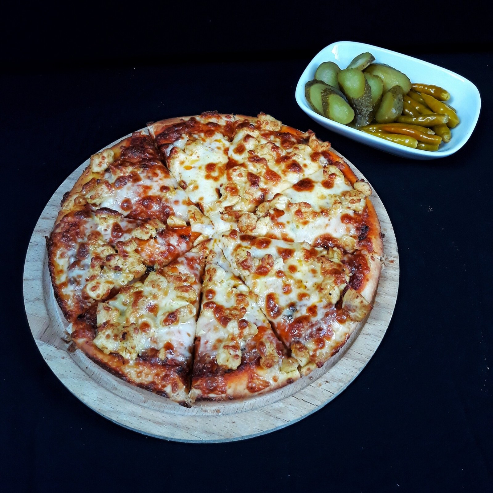 Körili Tavuklu Pizza (Orta)