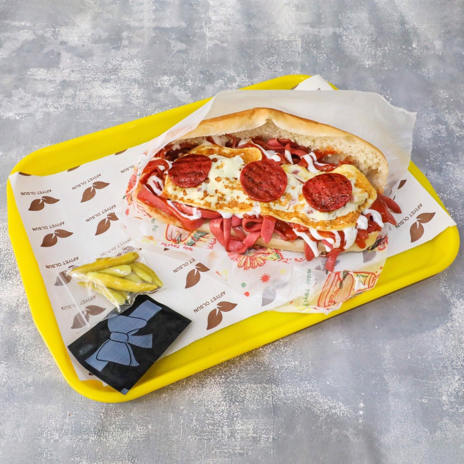 Cheddarlı Kumru Sandviç Menü