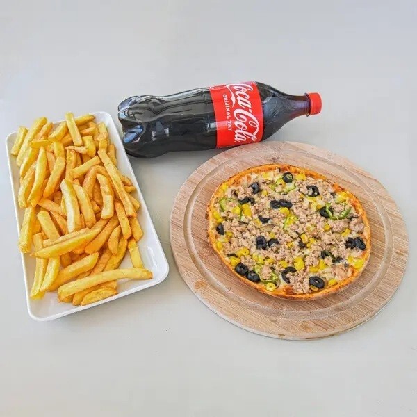 Ton Balıklı Pizza (Büyük) Menü