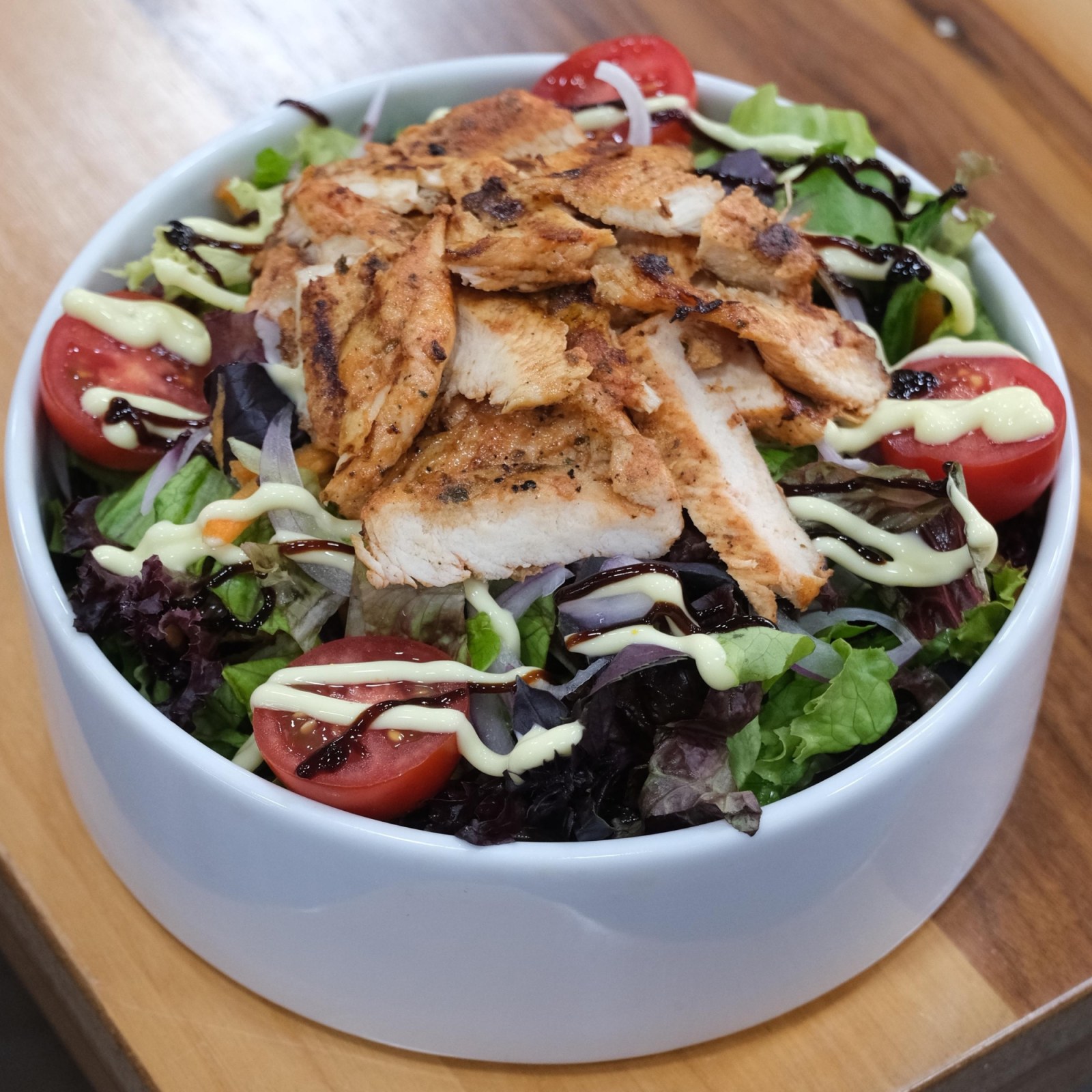 Izgara Tavuk Salata