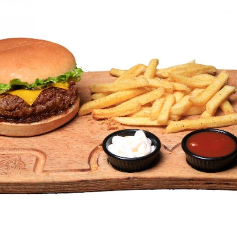 Cheeseburger Menü