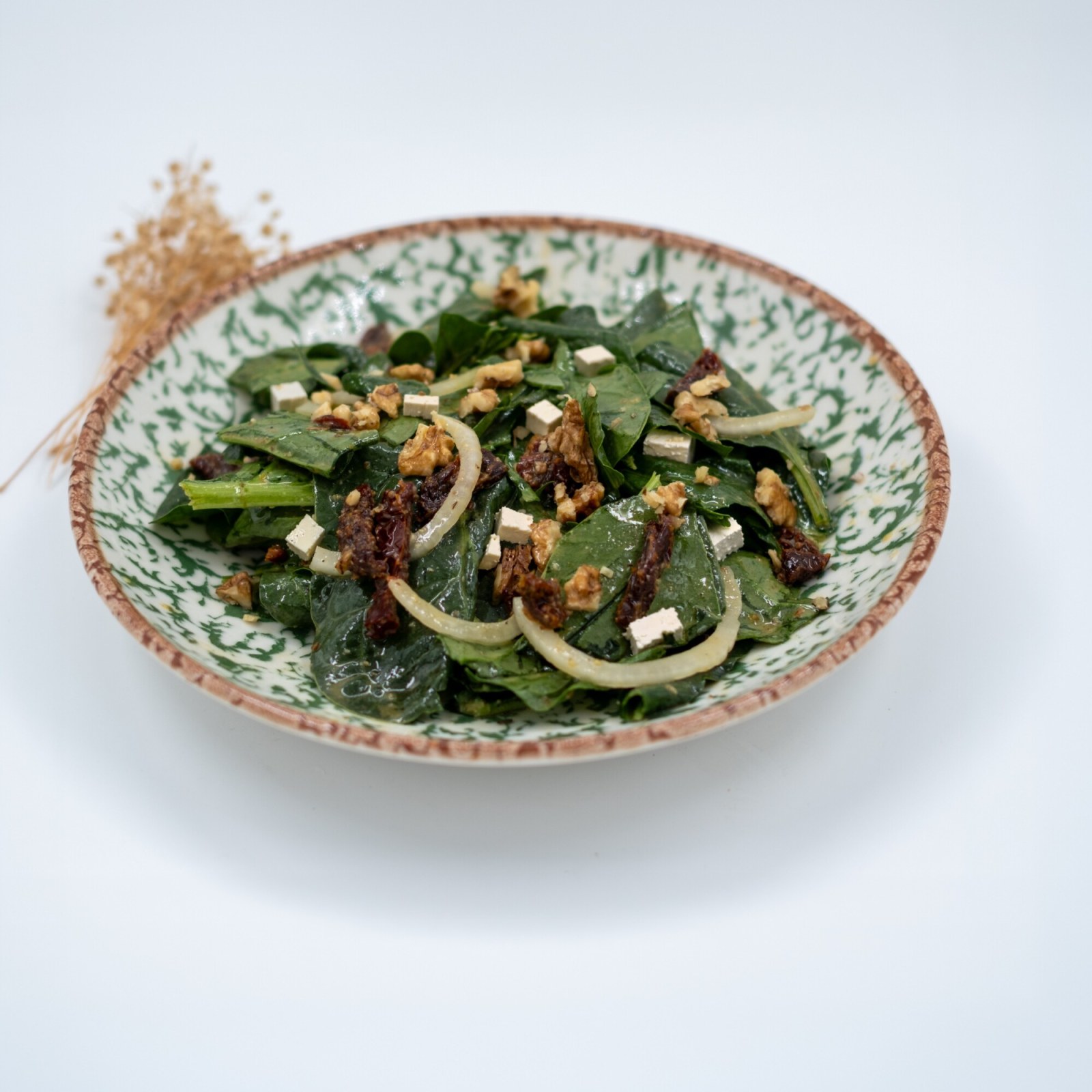 Ispanak Salatası