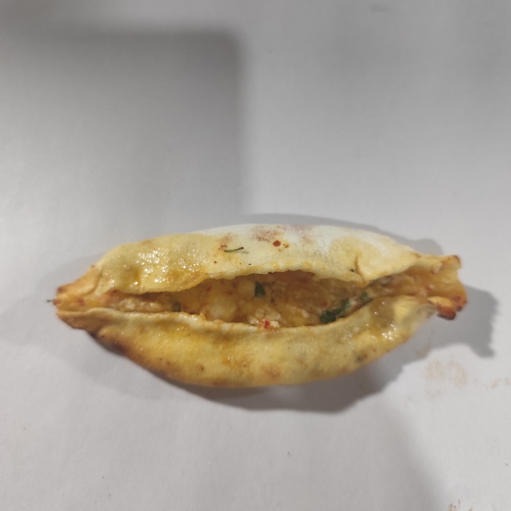 Fındık Peynirli Börek (1 adet)