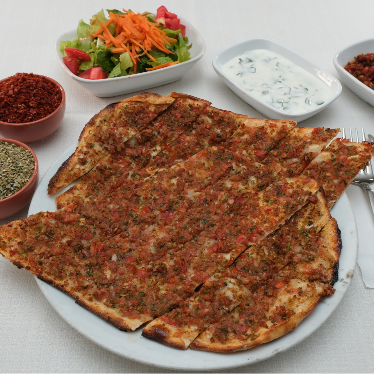 Kıymalı Pide