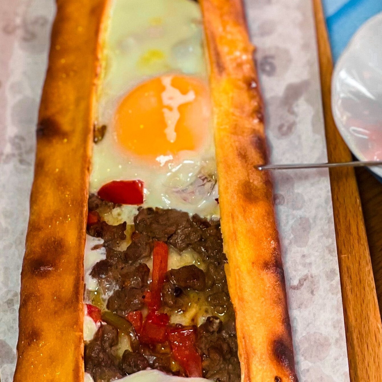 Kuşbaşılı Yumurtalı Pide