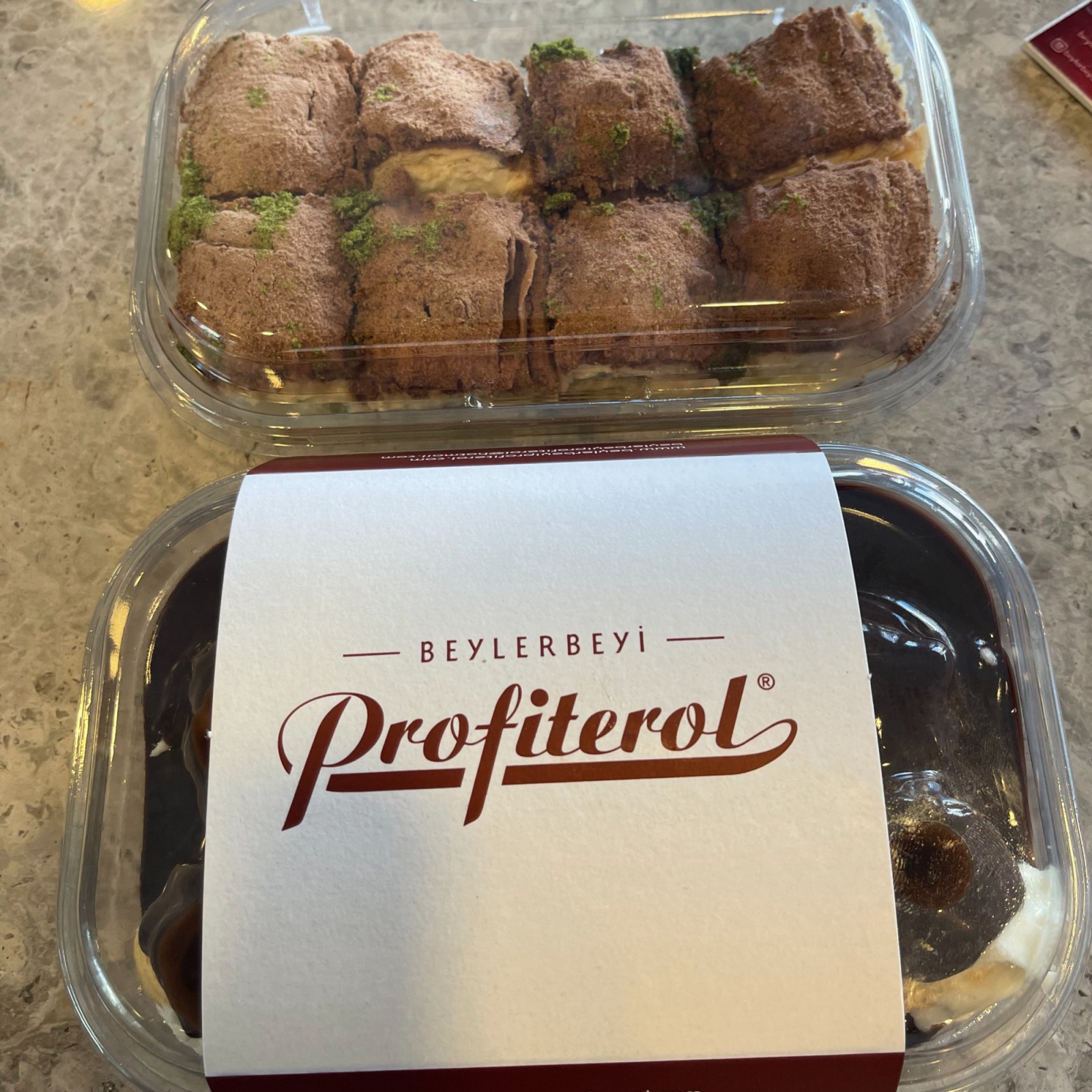 ( 500 GR Soğuk Baklava + Profiterol 500 GR) Soğuk Baklava Menü 1