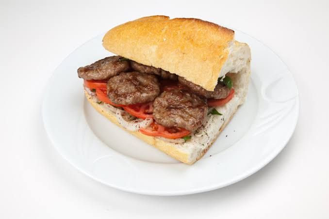 Ekmek Arası köfte