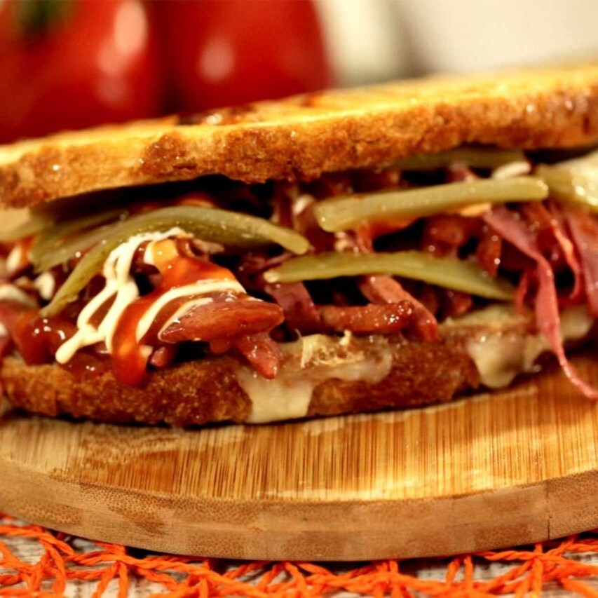 Ayvalık Tost Menü