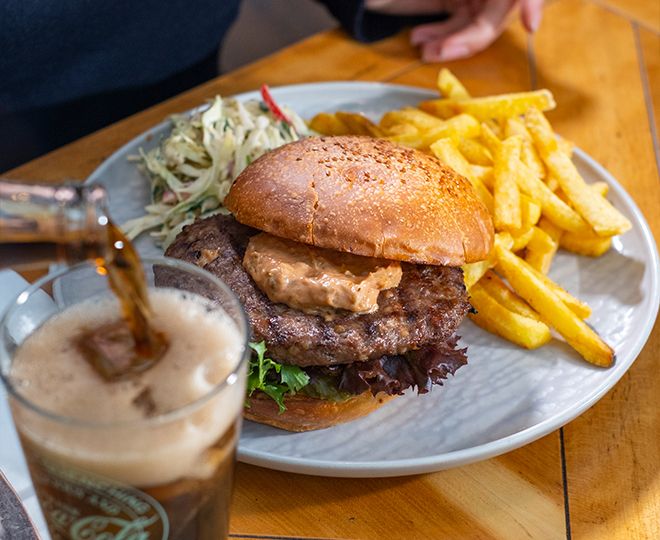 Klasik Burger (180 gr Köfte)