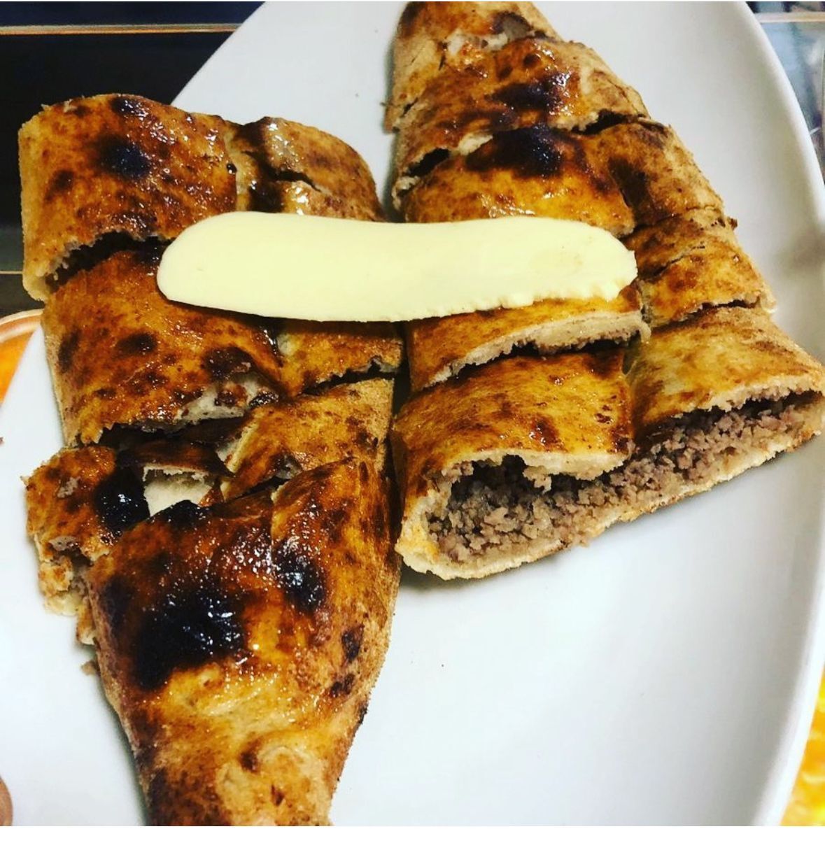 Kavrulmuş Kıymalı Kaşarlı Pide