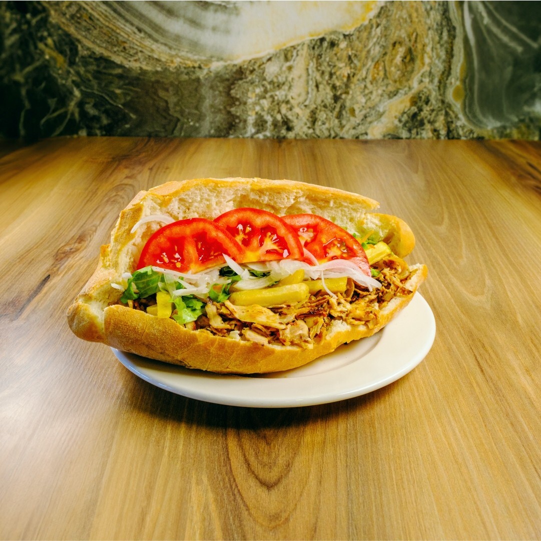 Yarım Ekmek Arası Tavuk Döner