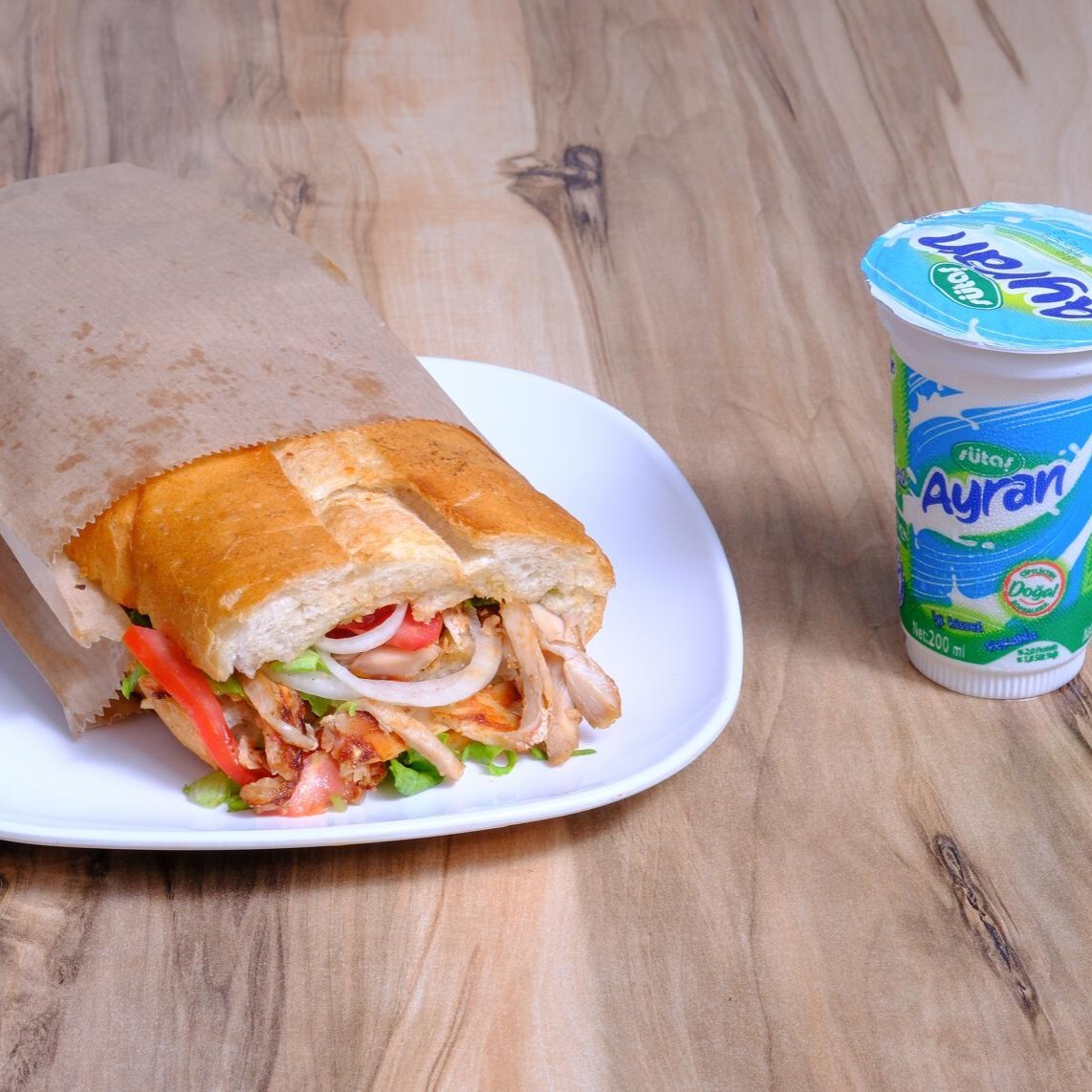 Ekmek Arası Tavuk Döner Menü (140 Gr.)
