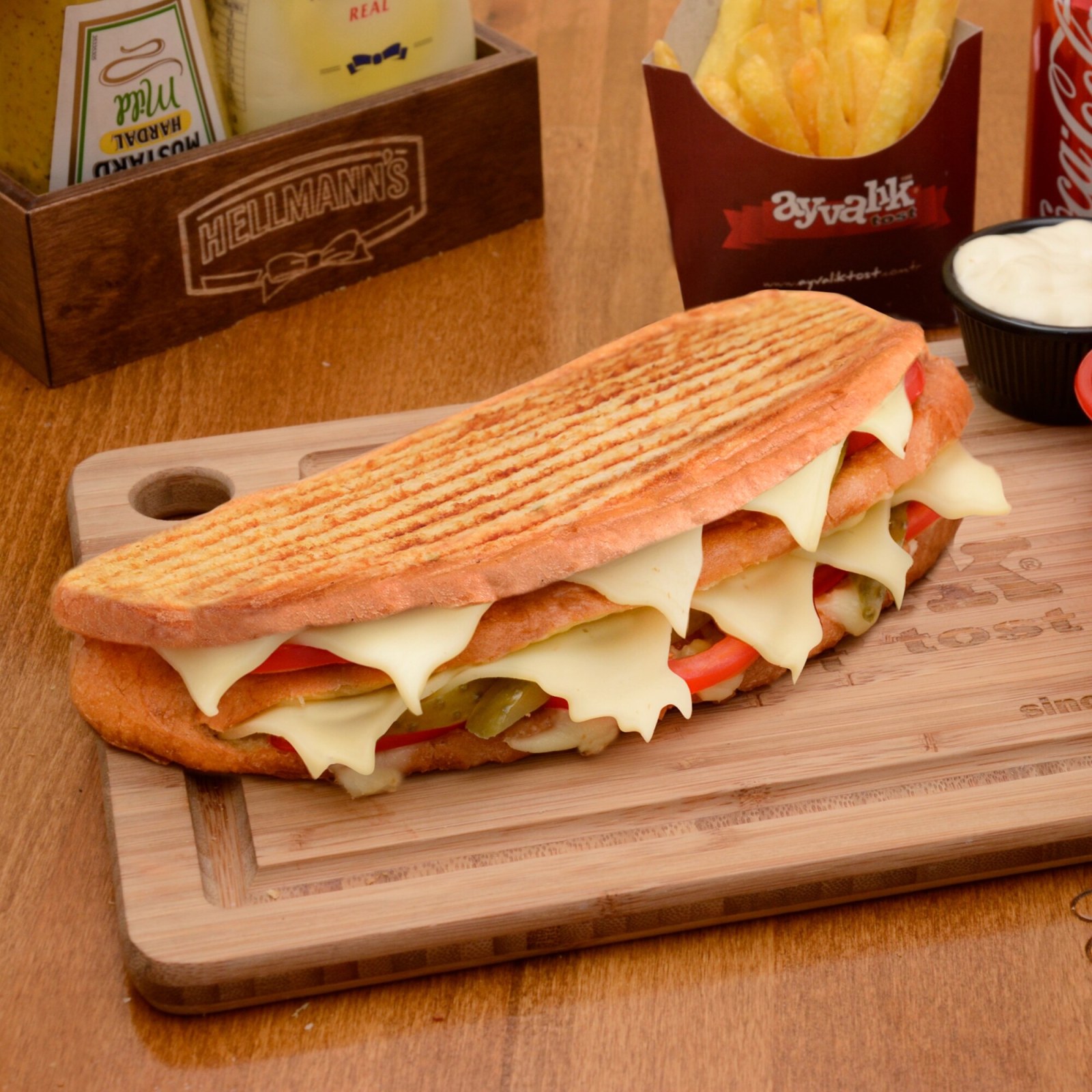 Süper Kaşarlı Tost