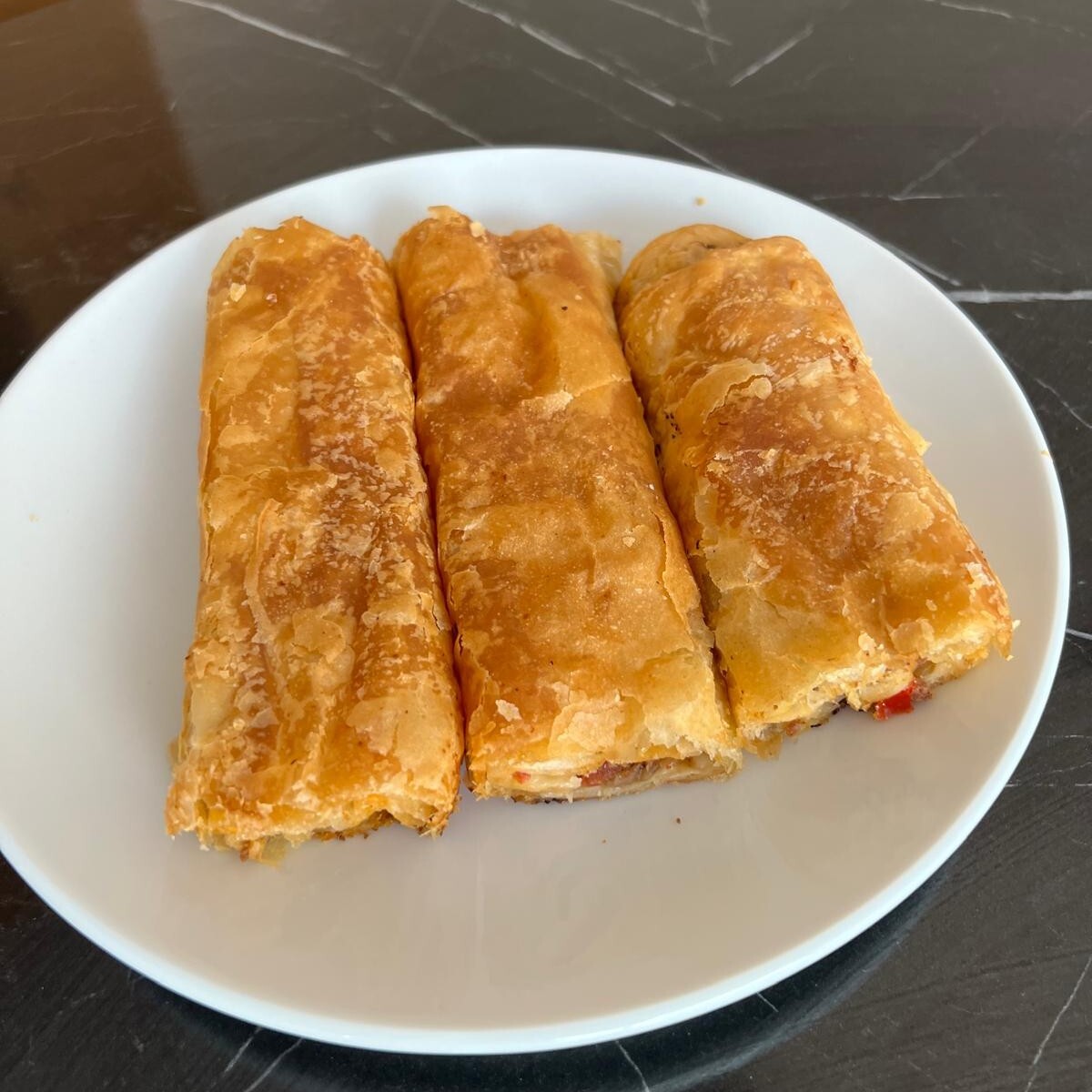 Kıymalı Kol Böreği ( 1000 gr )