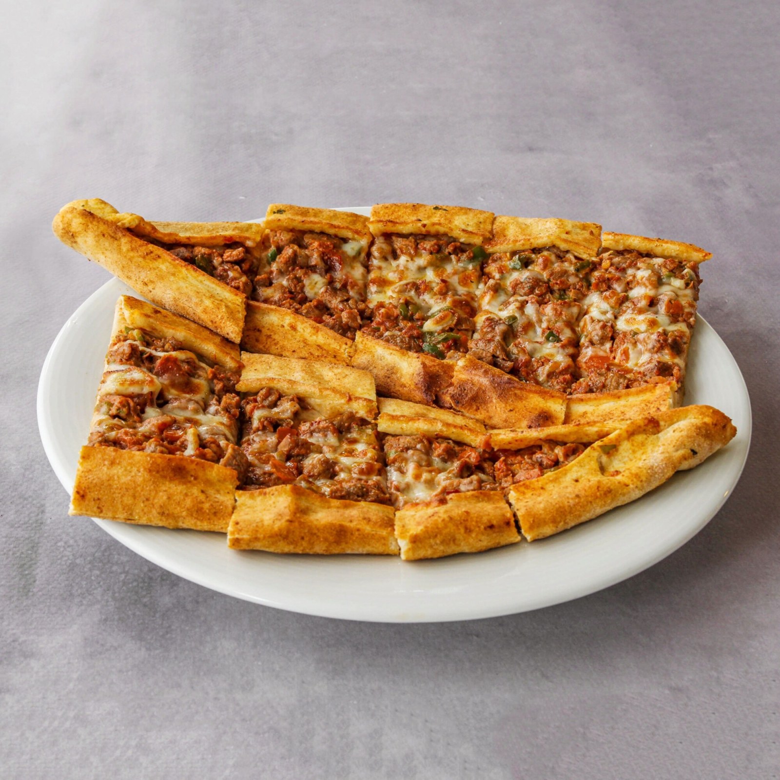 Kıymalı Kır Pidesi