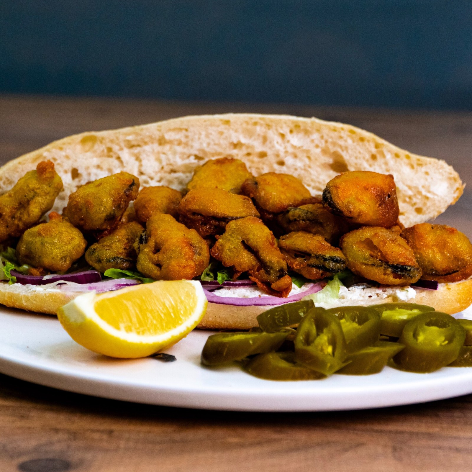 Yarım Ekmek Arası Tempura Soslu İç Midye