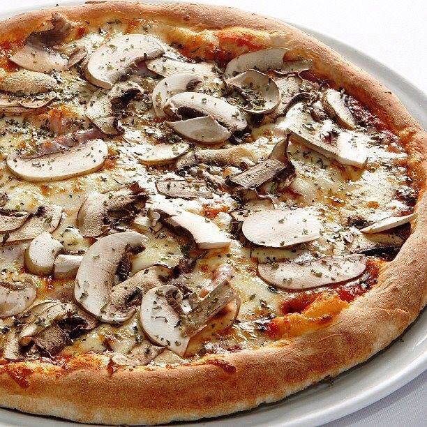 Mantarlı Pizza