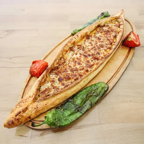 Veggie Pide (Tam)