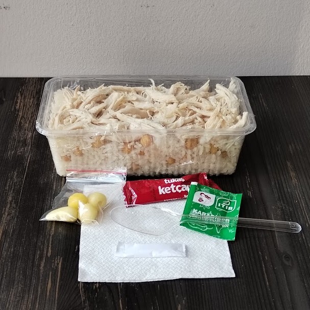 Pilav 500 gr +100 gr Haşlanmış Tavuk