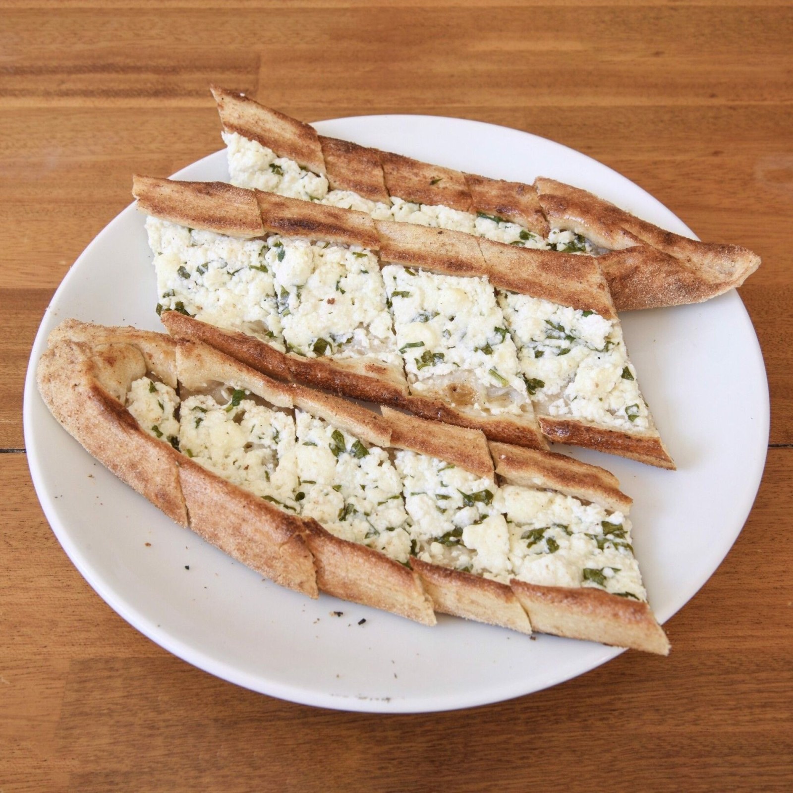 Beyaz Peynirli Kaşarlı Pide