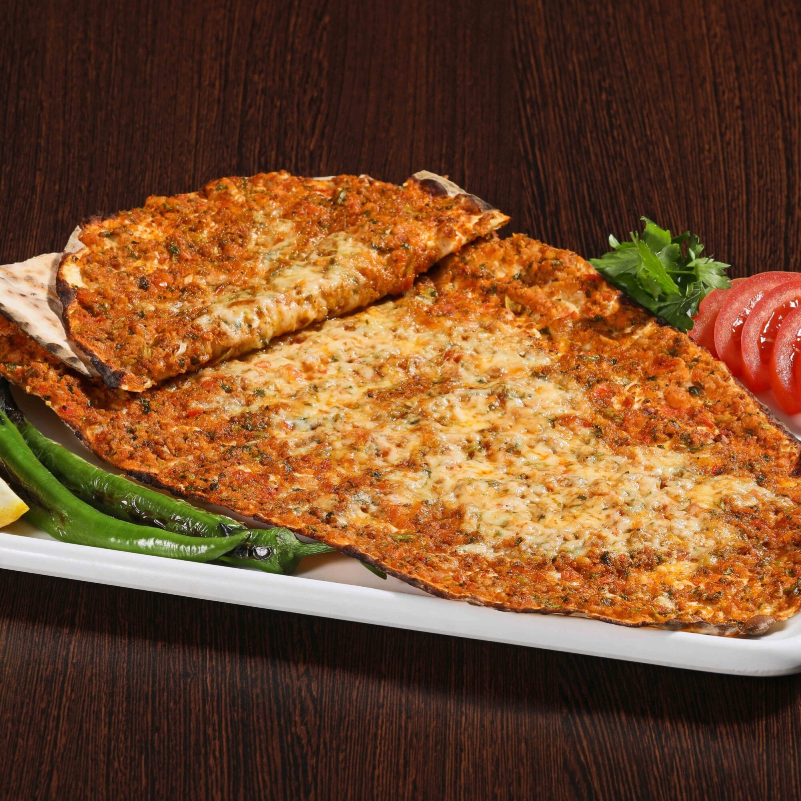 Kaşarlı Lahmacun