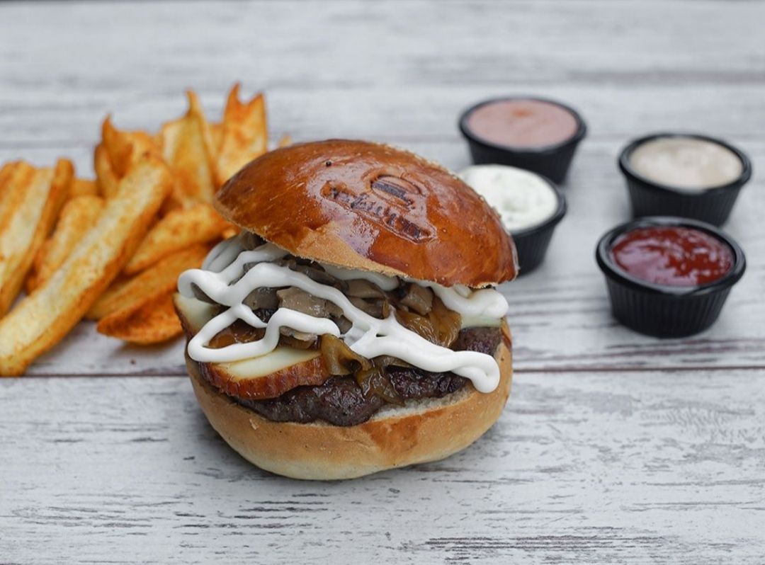 Mushburger+Coca Cola
