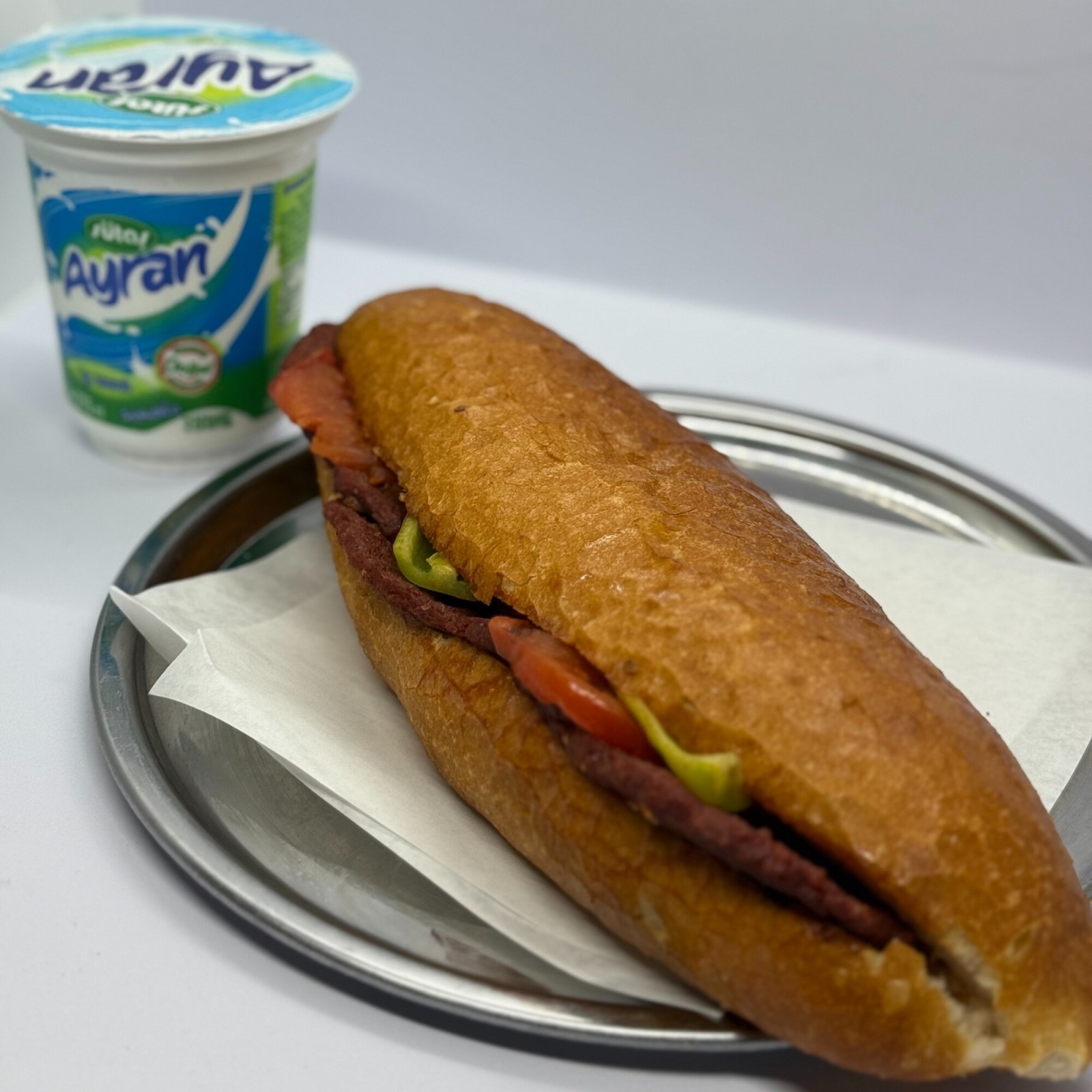 Ekmek Arası Sucuk + Ayran (175 ml)