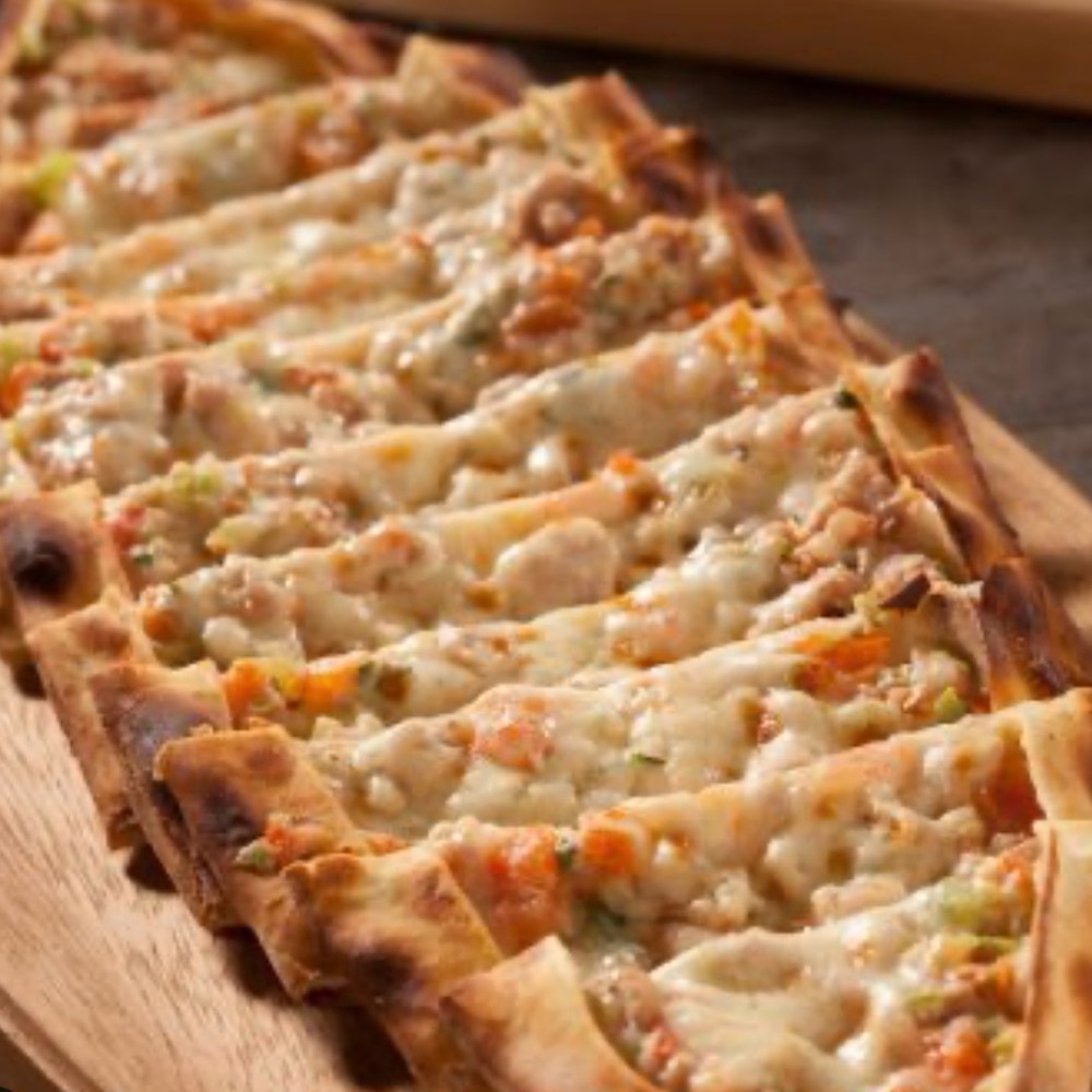 Kaşarlı Kuşbaşılı Pide