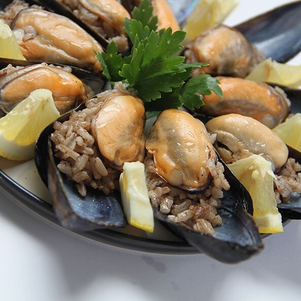 1 KG çiğ köfte+ 1 KG midye dolma + 1 litre ayran