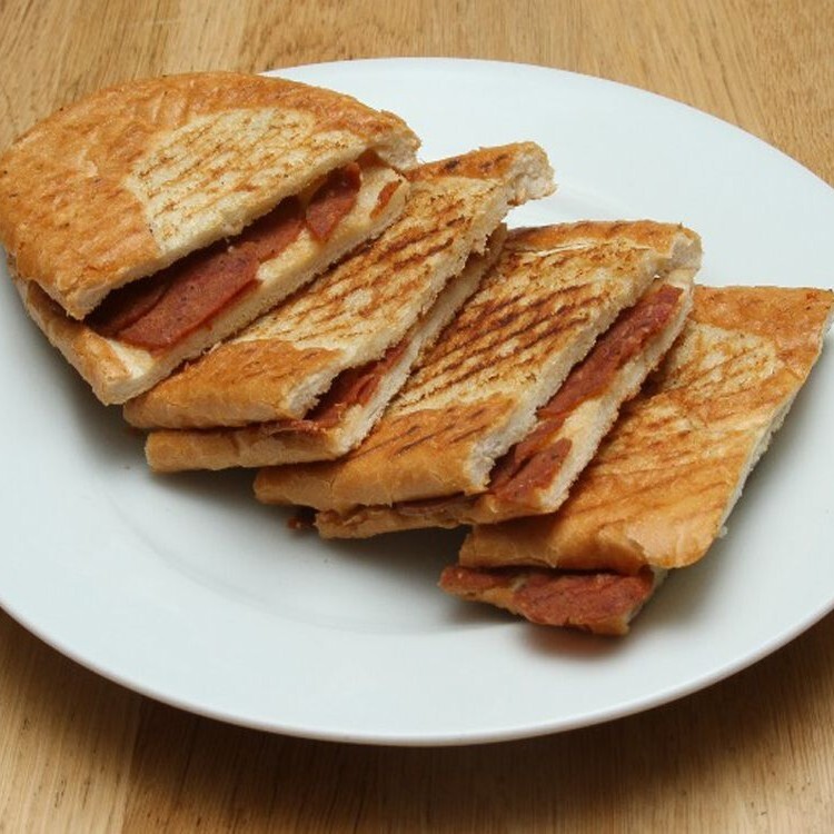 Sandviç Ekmeğine Karışık Tost