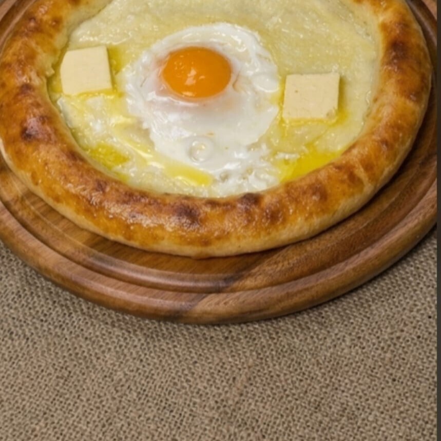 Tereyağlı Kaşarlı Yumurtalı Pide