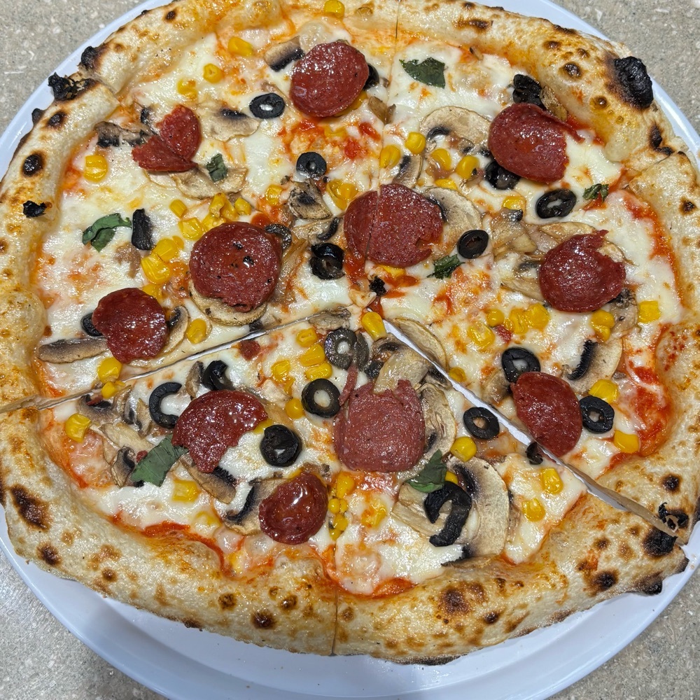 Sucuklu Pizza