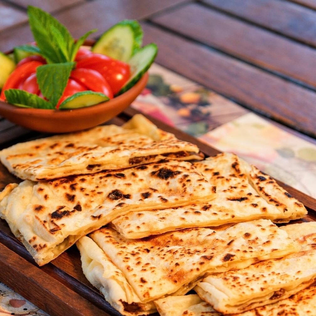 Sucuk Kaşarlı Gözleme