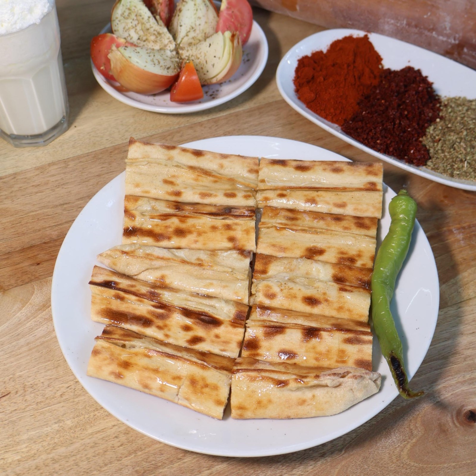 Ispanaklı Yumurtalı Pide