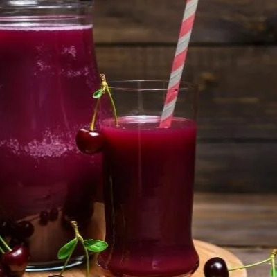 Ev Yapımı Vişne Suyu (1 L)