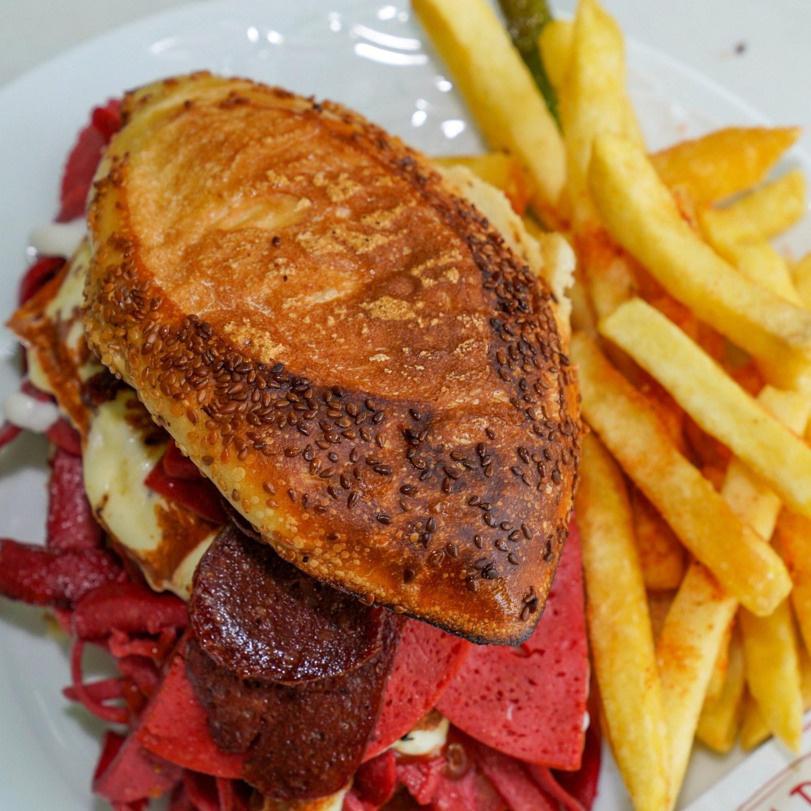 Yumurtalı Karışık Kumru Menü