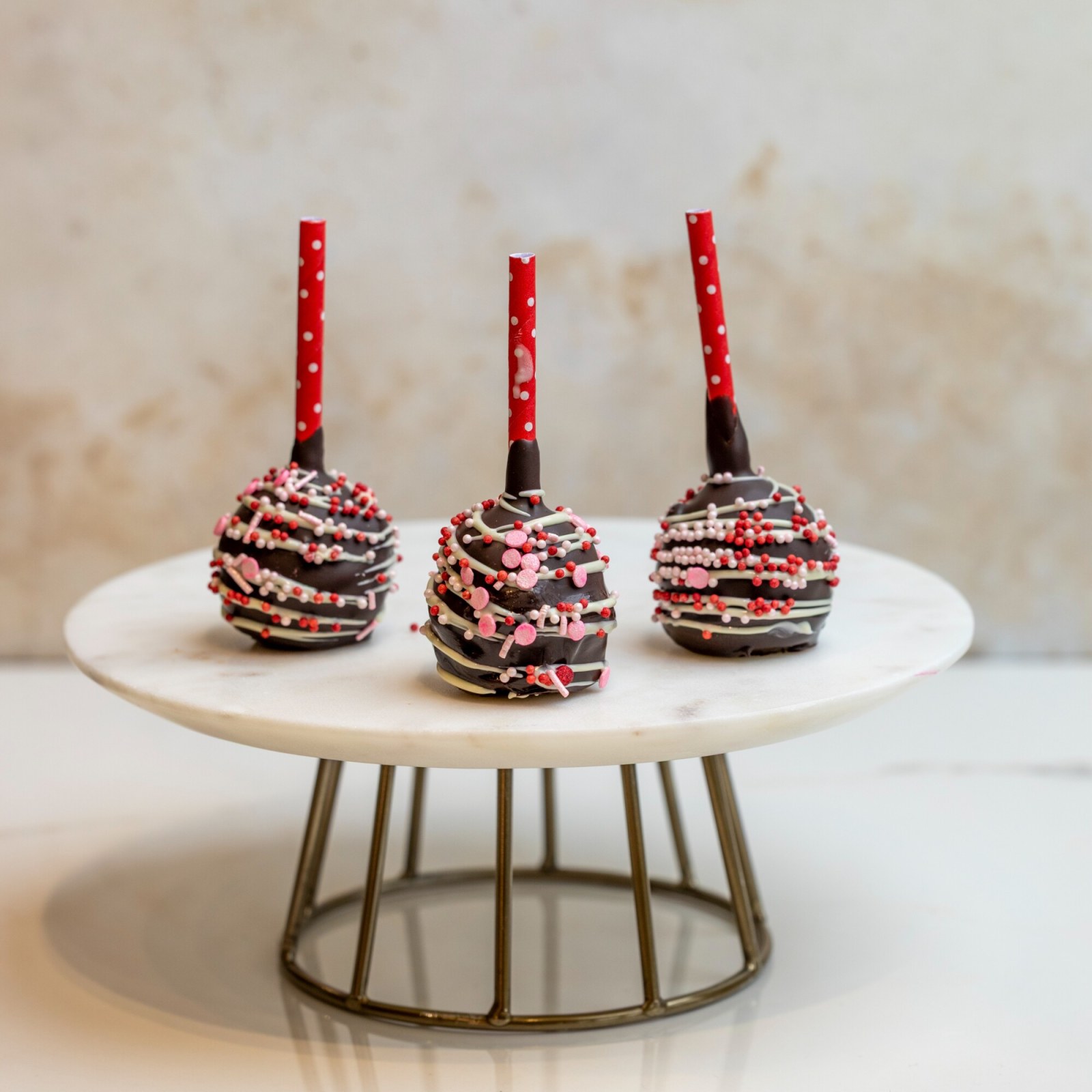 Red Velvet Cakepop