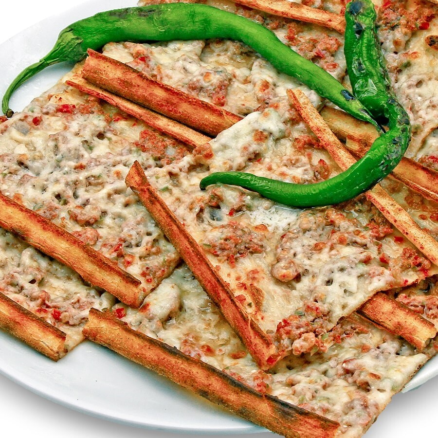 Konya Kuşbaşılı Kaşarlı Pide