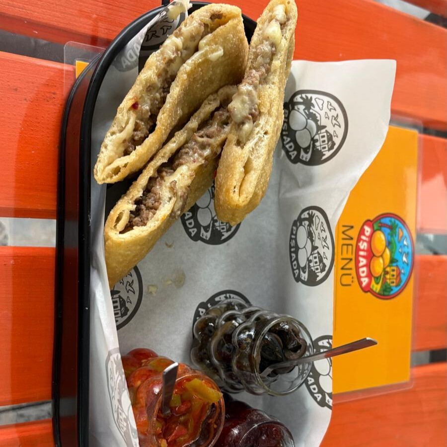 Kıymalı Kaşarlı Pişi (Mince And Cheese)
