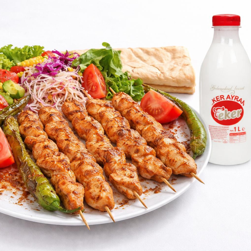 1 Kg Tavuk Şiş + 1 Lt Ayran Menü